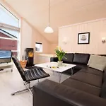 2 House B 92
